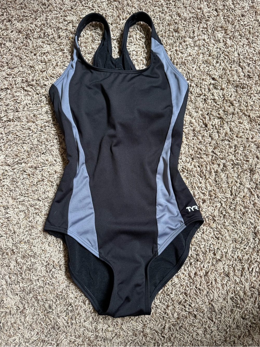 TYR Black and Gray Women's One-Piece Athletic Swimsuit size 6 (32)